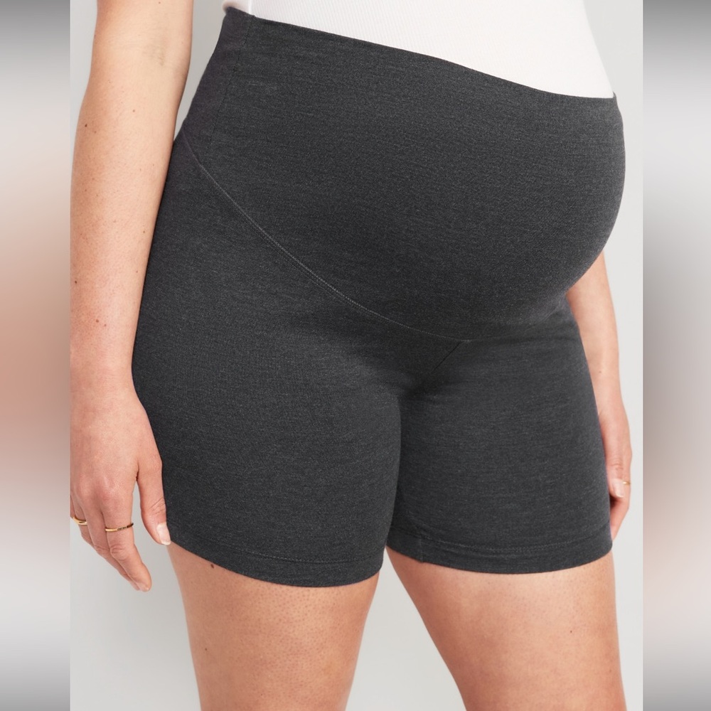 Old Navy Maternity Full-Panel Biker Short